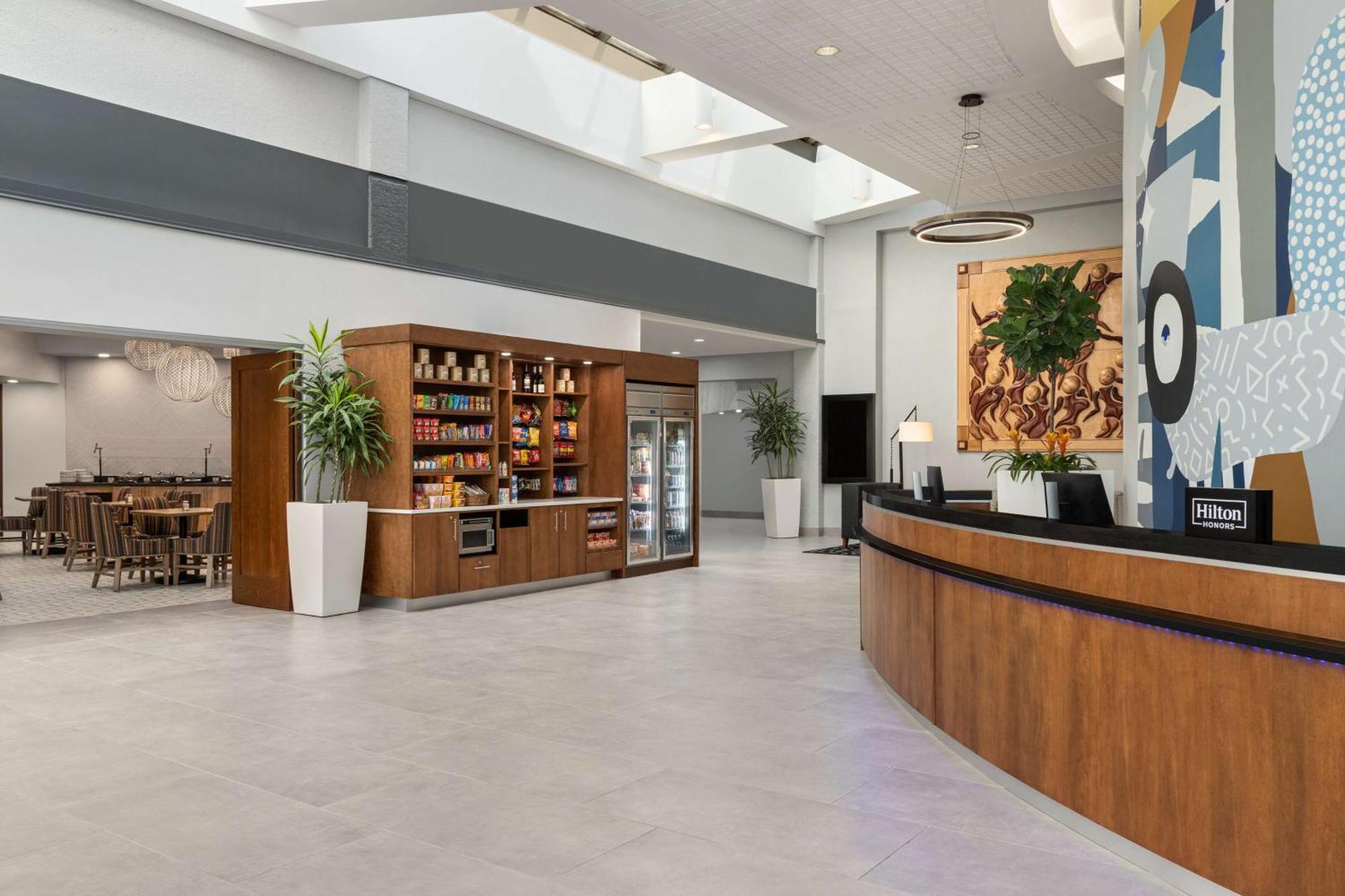Doubletree By Hilton Fort Myers At Bell Tower Shops Extérieur photo