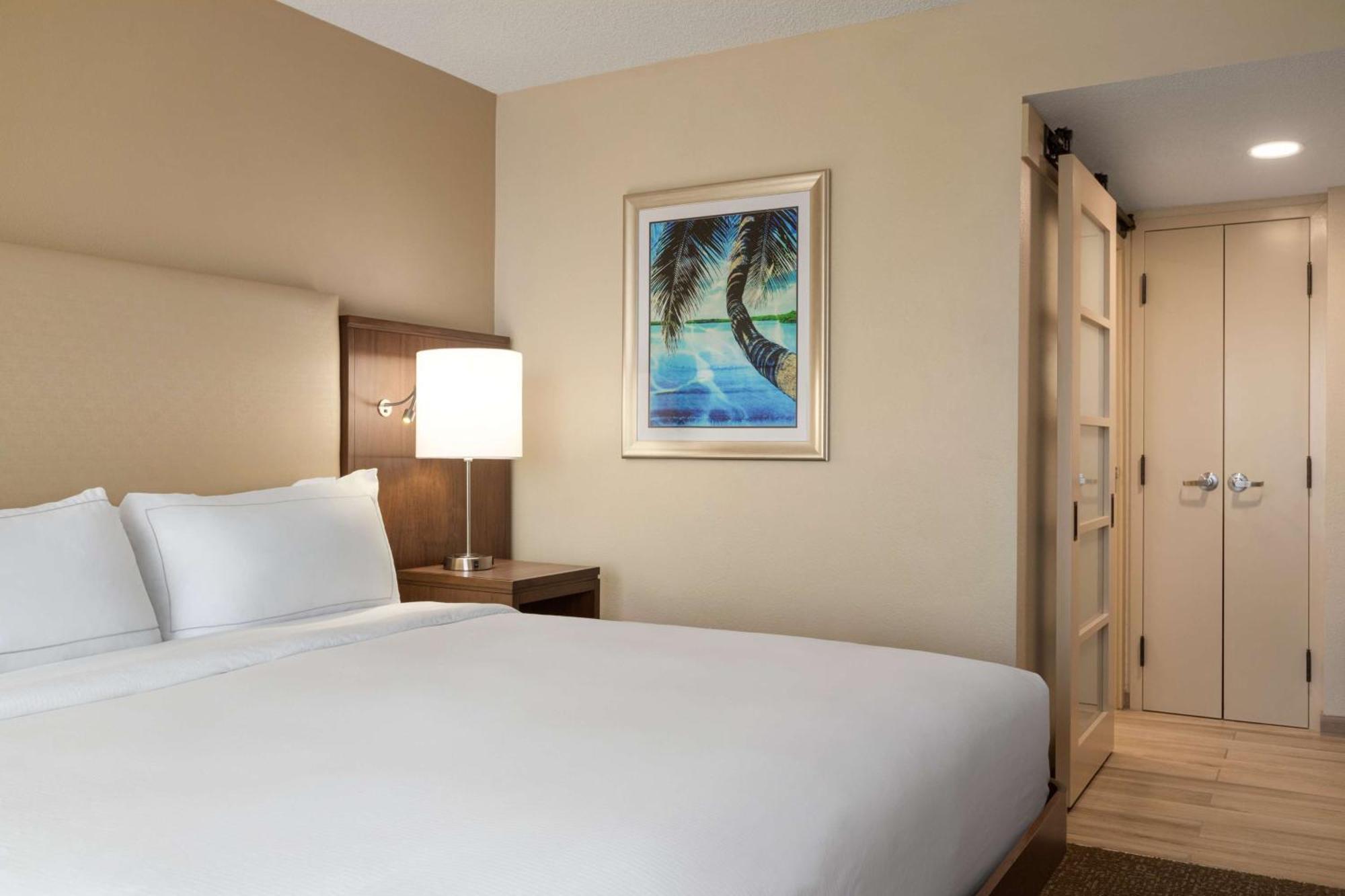 Doubletree By Hilton Fort Myers At Bell Tower Shops Extérieur photo