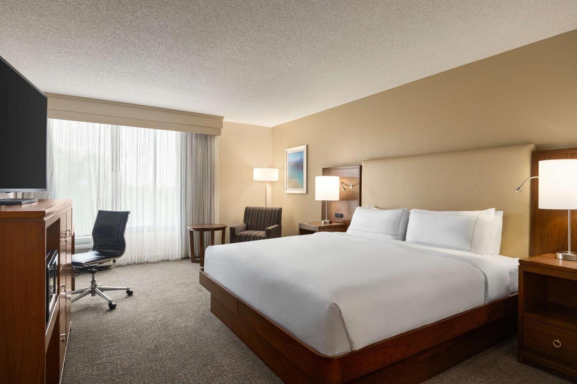 Doubletree By Hilton Fort Myers At Bell Tower Shops Extérieur photo