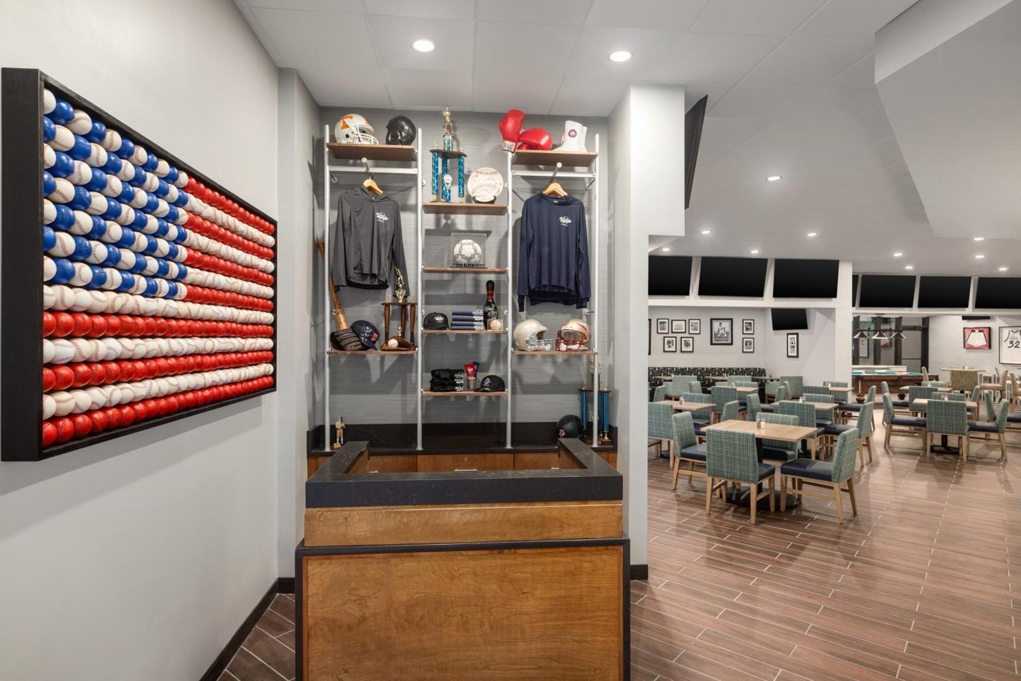 Doubletree By Hilton Fort Myers At Bell Tower Shops Extérieur photo