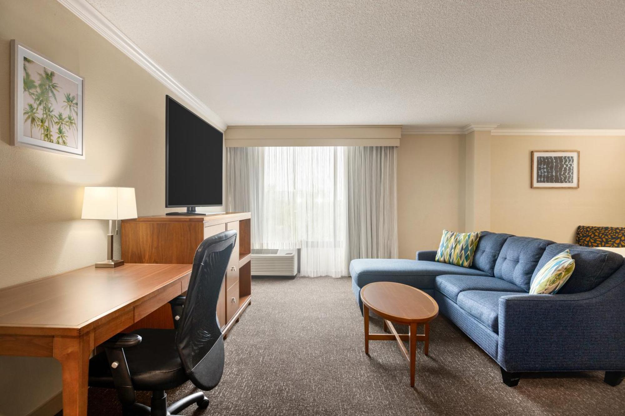 Doubletree By Hilton Fort Myers At Bell Tower Shops Extérieur photo